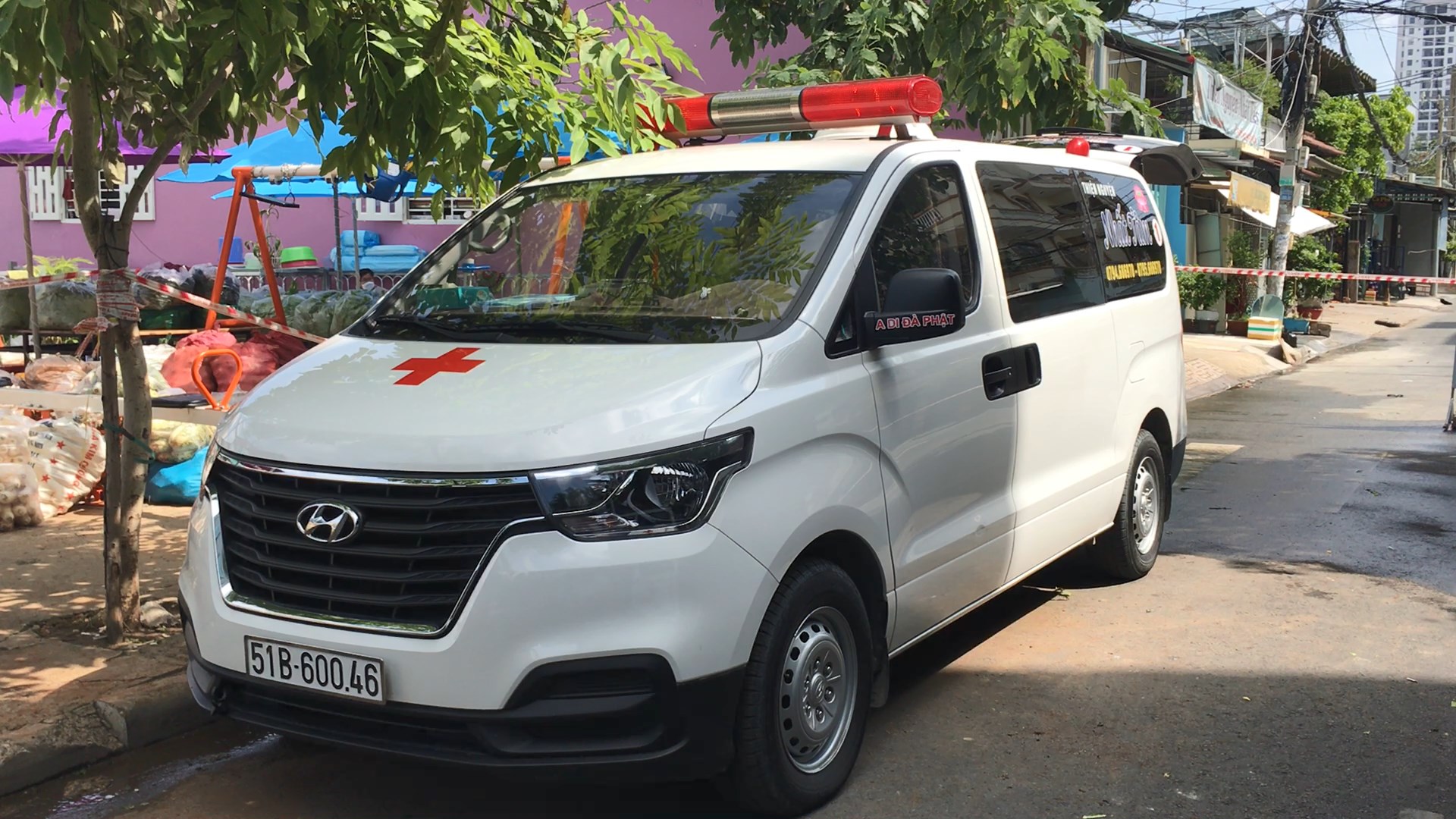 Những chuyến xe thiện nguyện vận chuyển F0, F1 trong mùa dịch