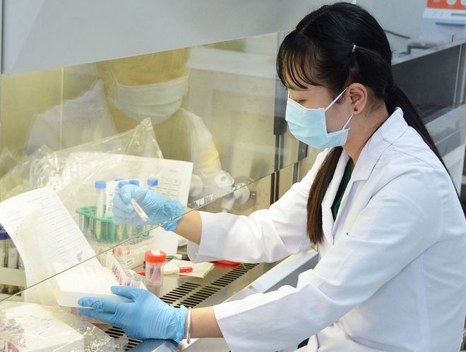 Ở nơi tìm vi rút Covid-19 xuyên tết