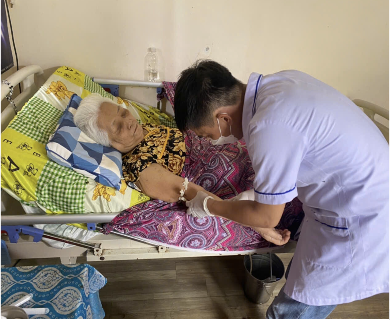 Bình Châu khám sức khỏe tận nhà cho người khuyết tật, người cao tuổi