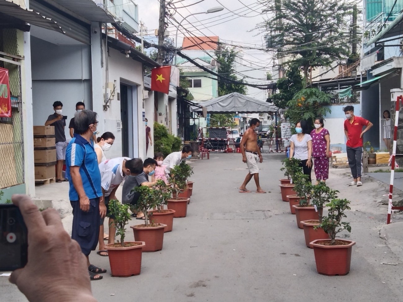 Nhà bạn trong khu vực bị phong tỏa, thì sẽ thế nào?