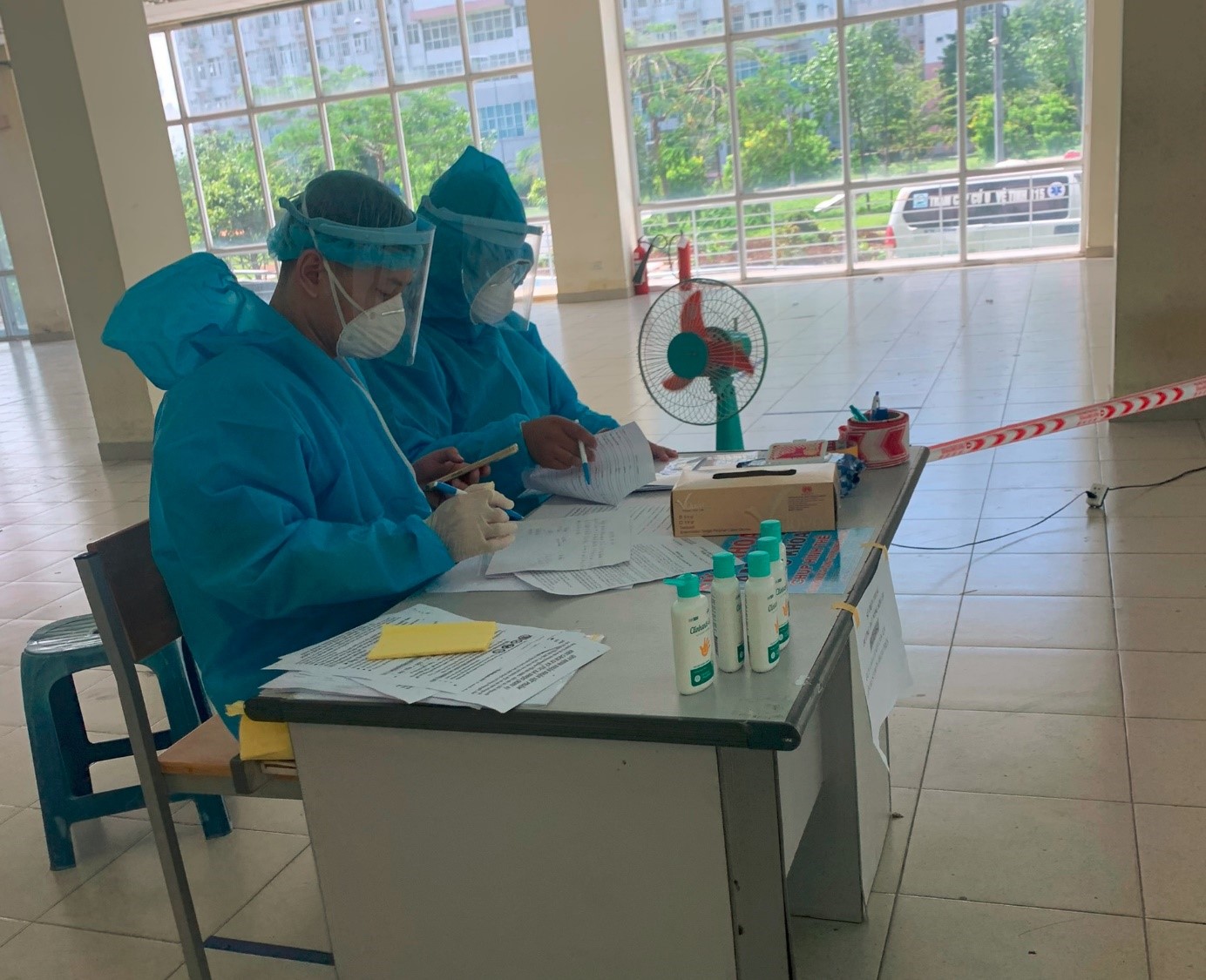 Nhân viên y tế là người đa năng