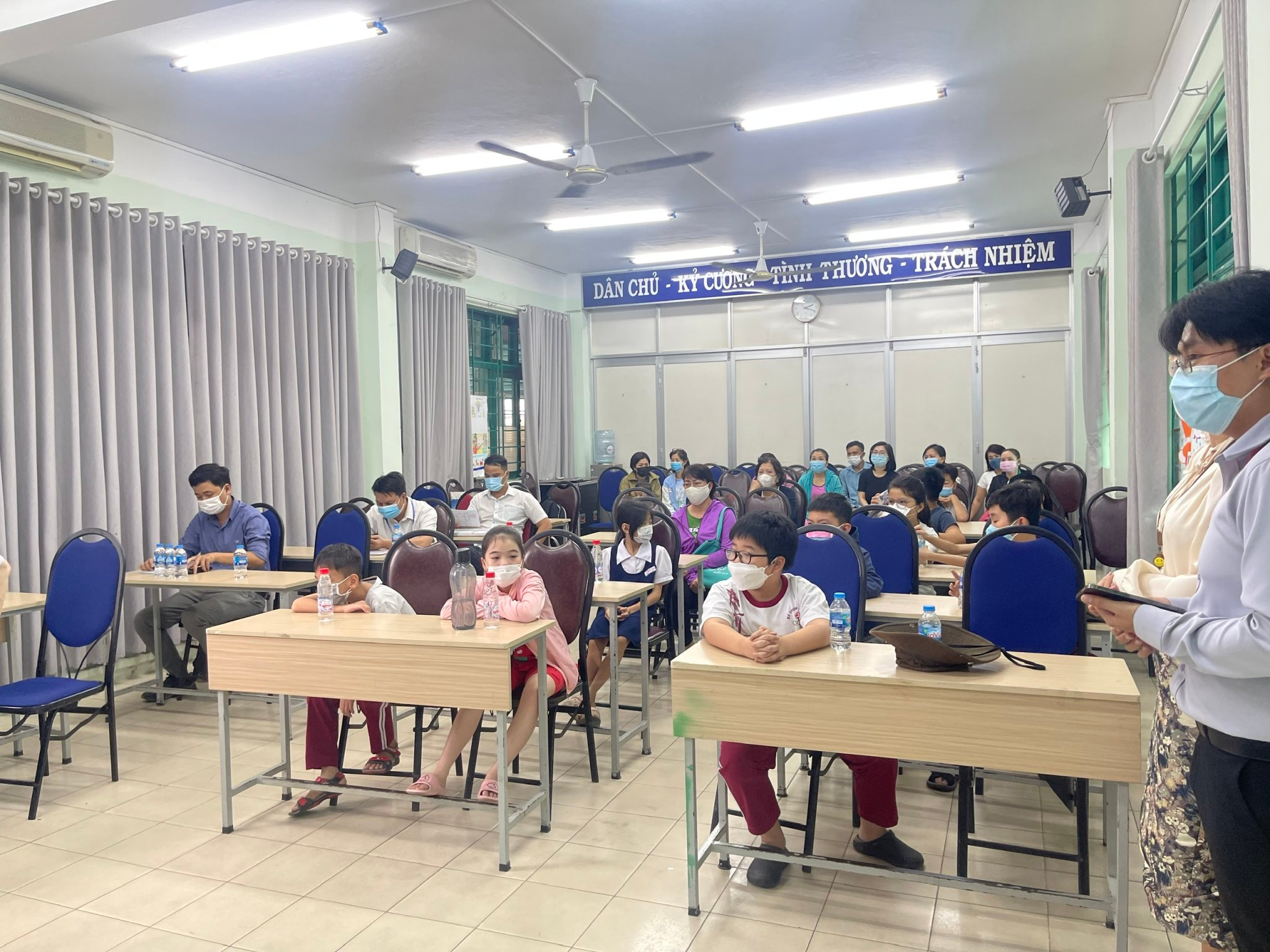 TP.HCM: Giám sát chủ động phát hiện các chùm ca cúm A(H1N1) tại 1 trường học