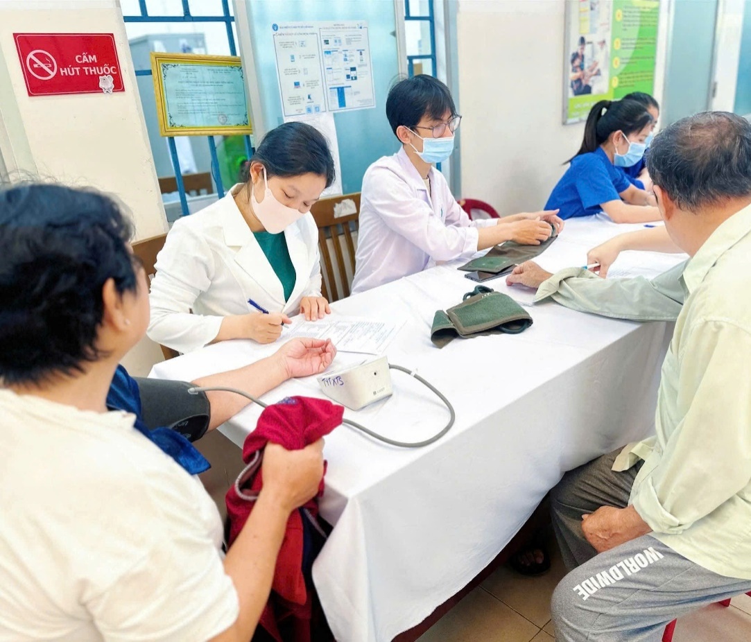 Xã Xuân Thới Sơn: kịp thời phát hiện nhiều ca bệnh qua khám tầm soát cộng đồng