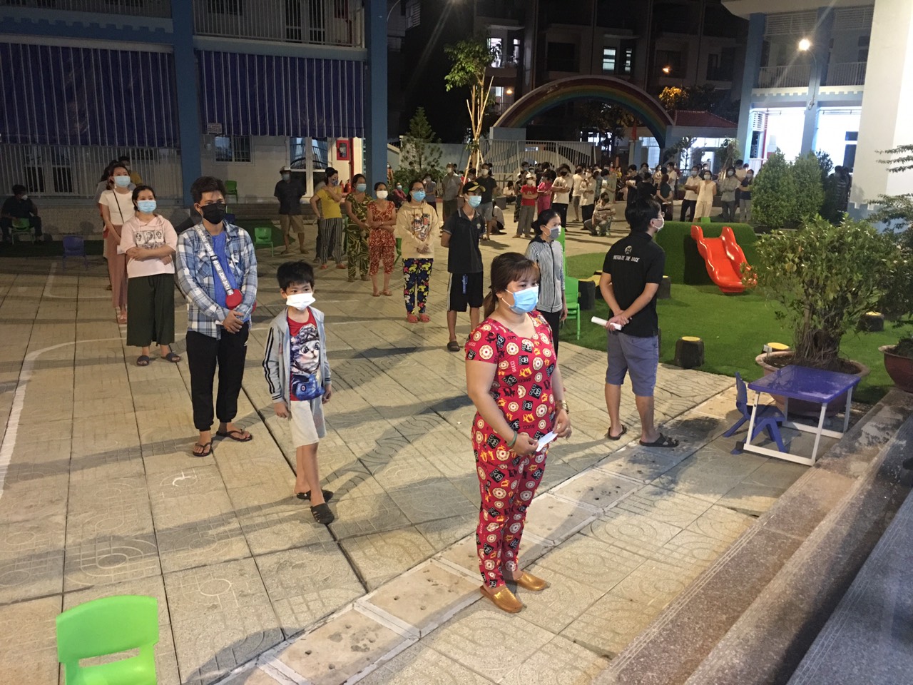 Bản tin COVID-19 chiều 01/7: TP.HCM ghi nhận thêm 306 ca nhiễm mới