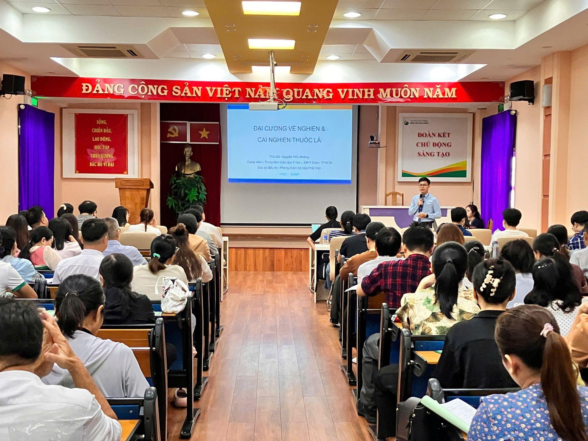 Nâng cao năng lực cán bộ y tế trong chương trình phòng, chống tác hại của thuốc lá năm 2024