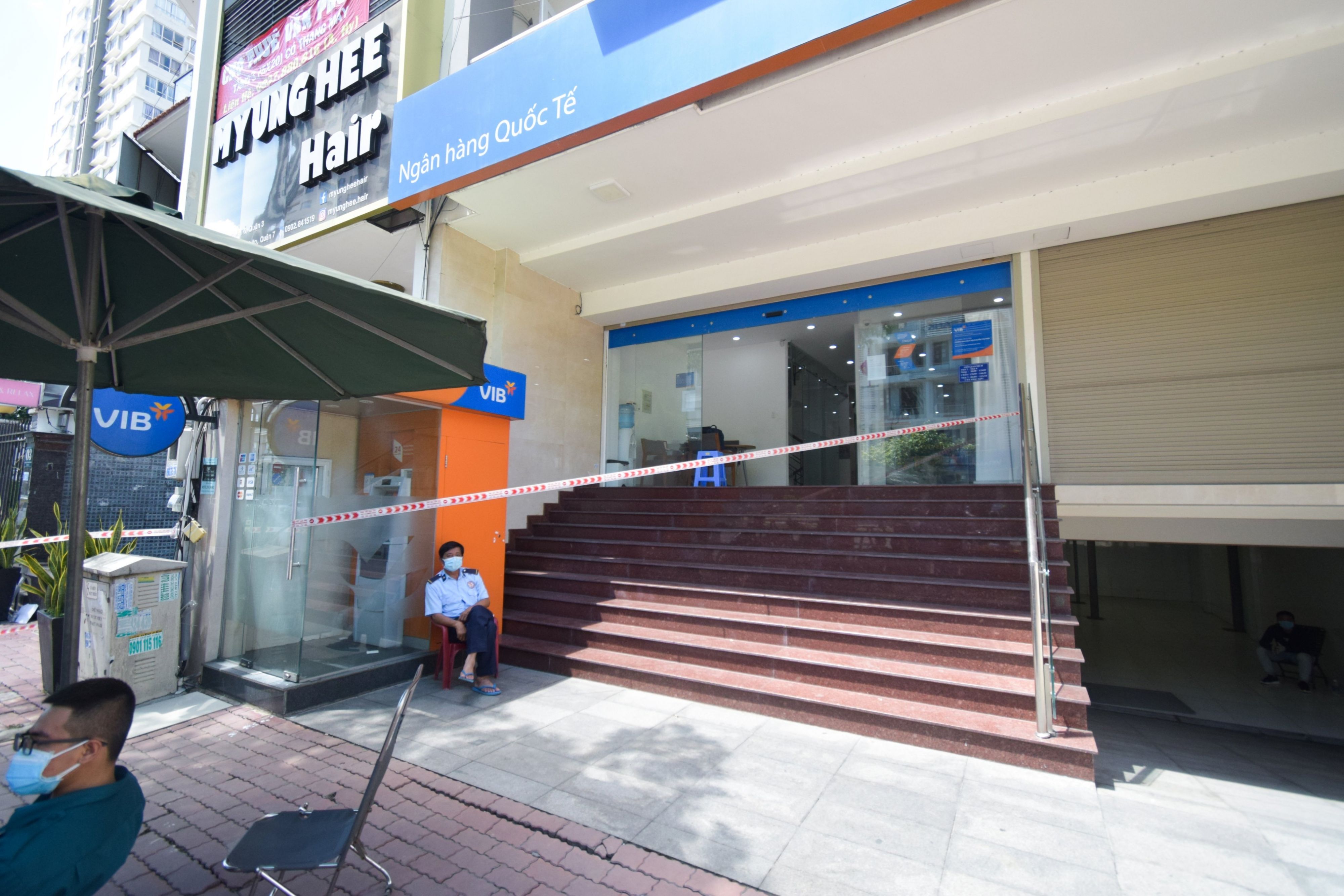 TP.HCM: Sáng 28/5 ghi nhận thêm 02 trường hợp nghi nhiễm là F1 của hai vợ chồng đến khám tại BV Hoàn Mỹ